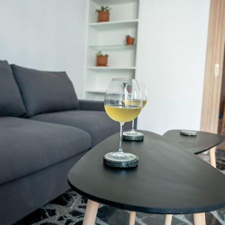Olvia A Breath Away From Old Town Center Apartment Rethymno  Bagian luar foto