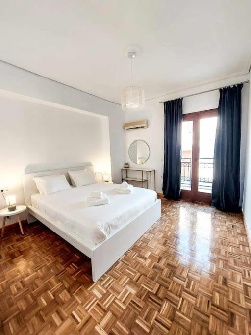 Olvia A Breath Away From Old Town Center Apartment Rethymno  Bagian luar foto
