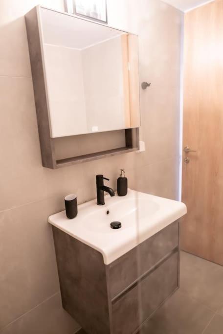 Olvia A Breath Away From Old Town Center Apartment Rethymno  Bagian luar foto