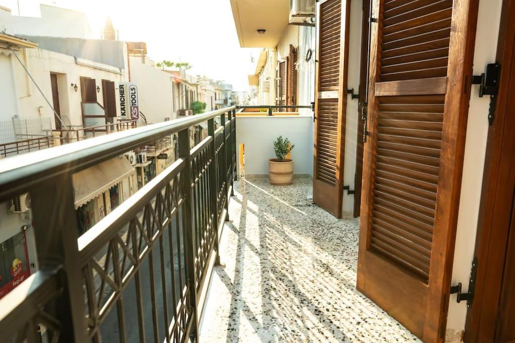 Olvia A Breath Away From Old Town Center Apartment Rethymno  Bagian luar foto